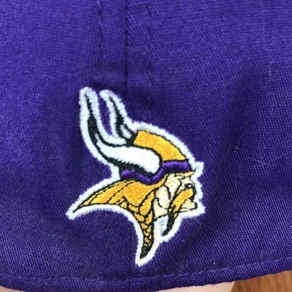Minnesota Vikings 39Thirty Hat size 8 sm-med EUC - Picture 3 of 6